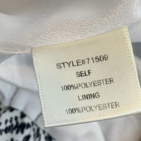 Skies Are Blue Shorts Black White Pleated high Rise Size 8‎ Lightweight Pockets - Picture 13 of 14